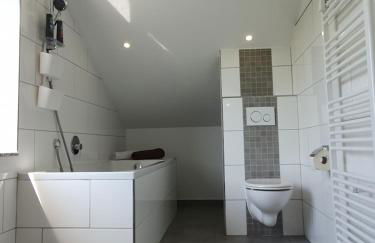 ruhige und moderne 2-Zi. Wohnung - Foto 8