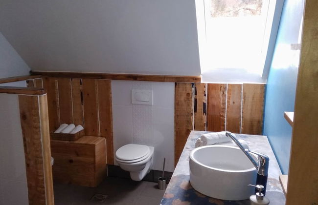 Comfy Holiday Home in Bunjevci With Hot Tub - Photo 18