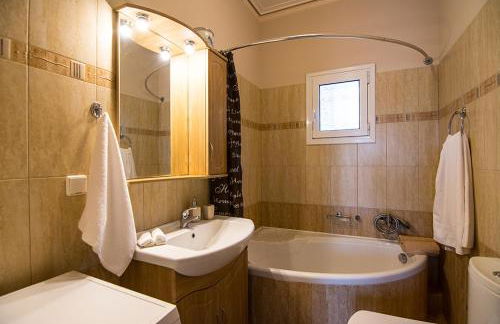 St George's Castle House - Photo 29