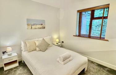 Serene Retreat - Hot Tub - Pool Table - Close to New Forest and Bournemouth Beach - Sleeps 12 - Foto 22