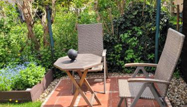 4 Sterne Souterrain Apartment Alt-Mariendorf - Photo 4, Garden