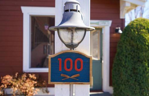 Oasis Cottage- Waterfront experience without the expensive fee! - Foto 33