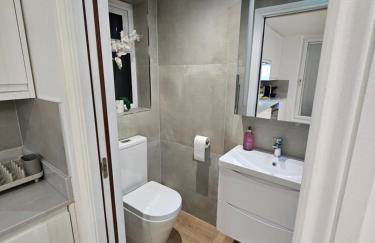 Ground Floor-Modern-Cosy-Private-Whitefield Studio - Foto 14