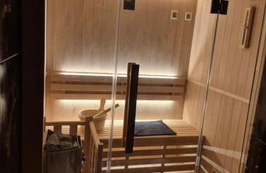 F2 de plein pied avec sauna, jardin et parking privé - proche gare et commerces - Photo 1