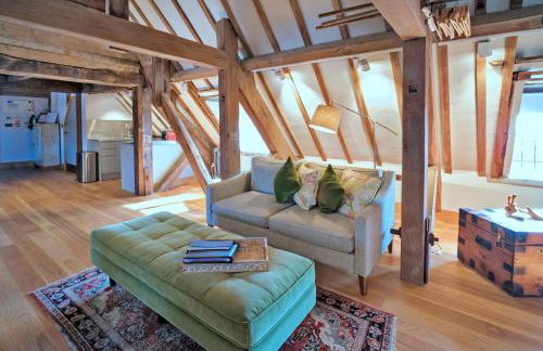 Finest Retreats - The Loft at Brackley Town Hall - Photo 7