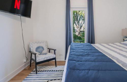 The Blue Sapphire 3BR 3BA Luxury Lakefront Home on Mineola Bay Stunning Views on Chain O Lakes - Photo 36