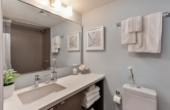 QuickStay - Class in Yorkville (Yonge & Bloor) - Photo 16