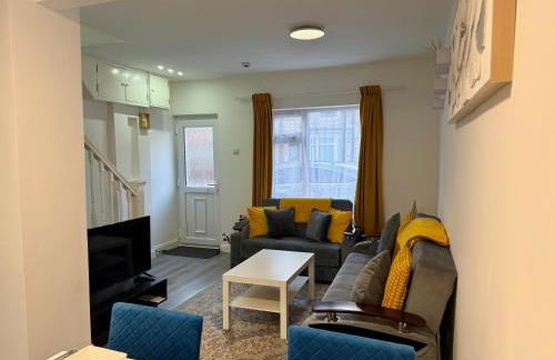 Cosy Retreat Your Home Away - Photo 2