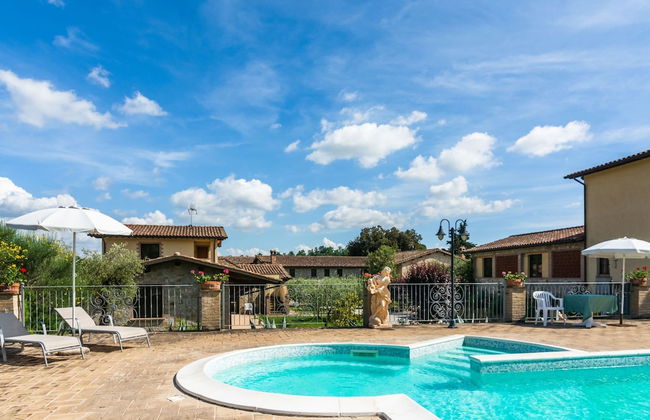 Secluded Mansion in Perugia with Hot Tub - Photo 13