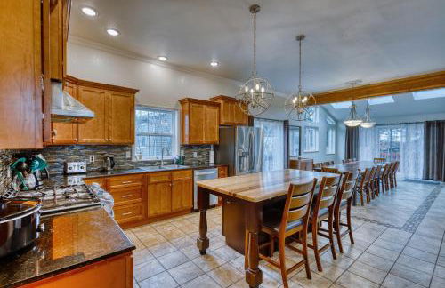 Lodge Style Living Spacious 5BR Reunion Getaway - Foto 17