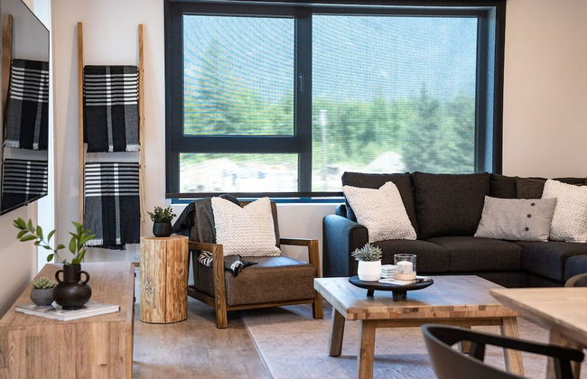 Ghost Peak by Revelstoke Vacations - Photo 11