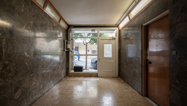 Elegant And Fresh Apt In Hip Pagrati - Foto 2, Entrada interior