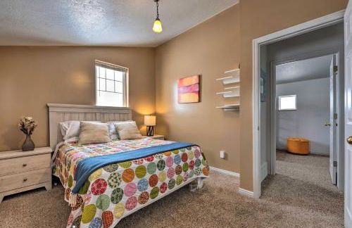 Family-Friendly Logan Farmhouse with Yard and Near USU - Foto 17