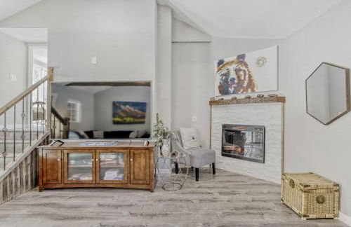 Black Hawk Getaway with Hot Tub cabin - Foto 12