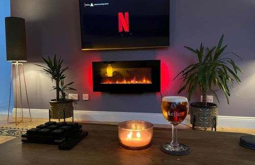 Courtyard Cottage - Photo 22