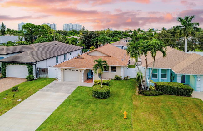 Private Pool + Sunroom Beach Escape at Manatee - Foto 37