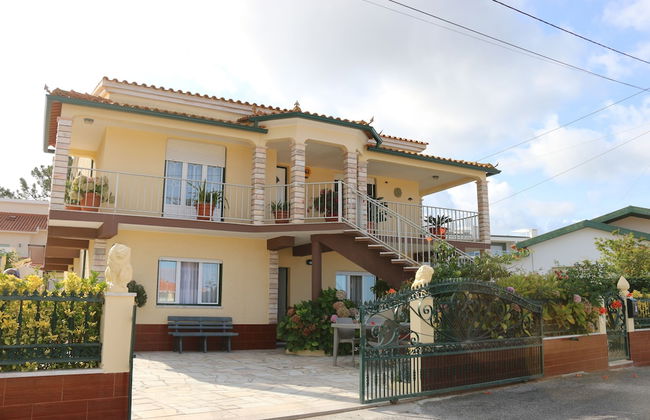 3 Bedroom Apartment in a Ground Floor of a Vila Wseparate Kitchen Living Room - Foto 57