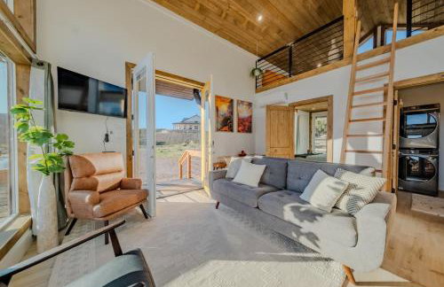 Stargazing Retreat with Hot Tub Deck Hammocks BBQ - Photo 26