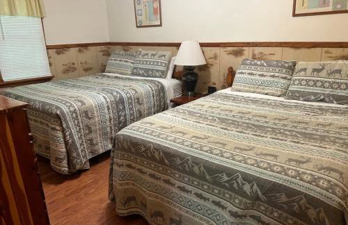 Deluxe Cabin #10 with Jacuzzi on Patoka Lake in Southern Indiana - Foto 9