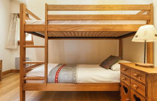 Chateau - Charming Apartment in the city Center with 3 bedrooms - By Cozee Rentals - Foto 36