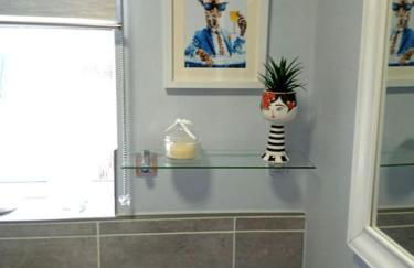 Ludlow Mews Town House with Free parking - Photo 20