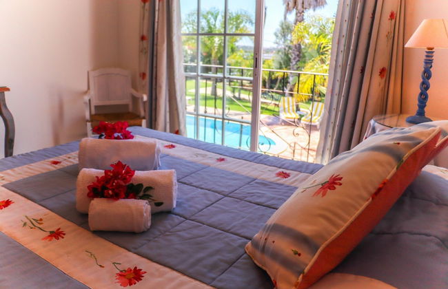 Idyllic Farm House With Huge Garden for 14pax - Foto 12