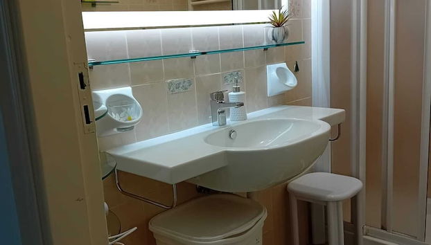 Villa Lesto Holiday Home - Ischia Apartments - Foto 5, Baño