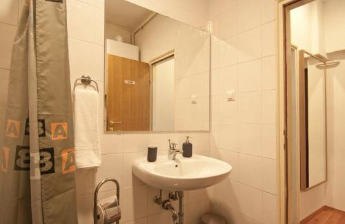 City Lights Apartment - Photo 24