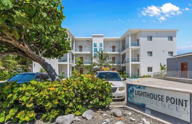 Lighthouse Point Residences - Photo 1