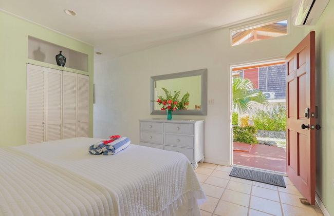 Fort Recovery Beachfront Villa & Suites Hotel - Photo 20