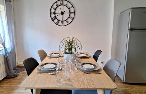 La Porte de la Dombes - centre ville - 50m2 - classé 3 étoiles - Foto 6