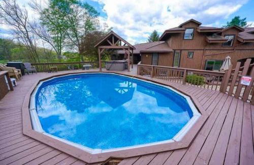 Majestic Home in Hocking wPool Jacuzzi Basketball - Foto 1