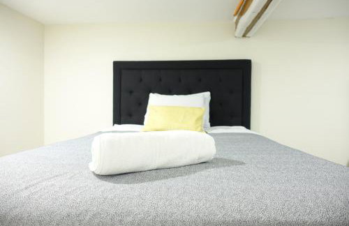 Best EWR Airport Studio-Hot Tub-Free Parking - Foto 11