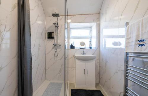 Morecambe Bay Cottage- Hot Tub/ Jacuzzi/sauna - Photo 65