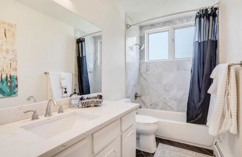 Mid-Century Mod - 7 BR Sleeps 22 - Hot Tub & Game Room - Foto 39