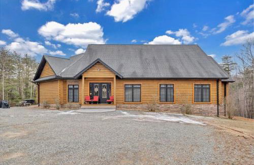 Liberty Pines - Lakefront Log Home, Swim Spa & Game Room - Photo 10