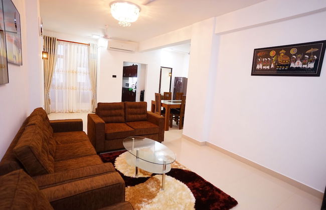 Amazing Alexandra Apartment - Photo 1