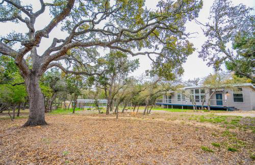 Serene Hill Country Home w/ Romantic Garden Escape - Foto 76