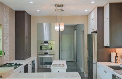 Luxe Dallas Estate Nearly Half Acre Skyline Views - Foto 47