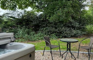 Morrigan 7-Hot Tub-Pet Friendly-Boutique-Perthshire-Families - Photo 8