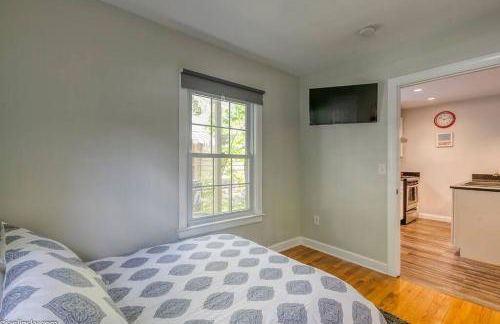 Spacious 4-Bedroom Near Downtown and UM Stadium - Foto 9