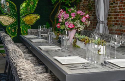 Best Location! 4 BR! Next to French QT by YouRent - Foto 94