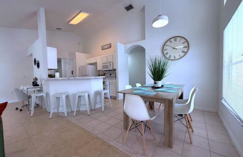 Beautiful South-Facing Pool Home in Southern Dunes - Foto 9