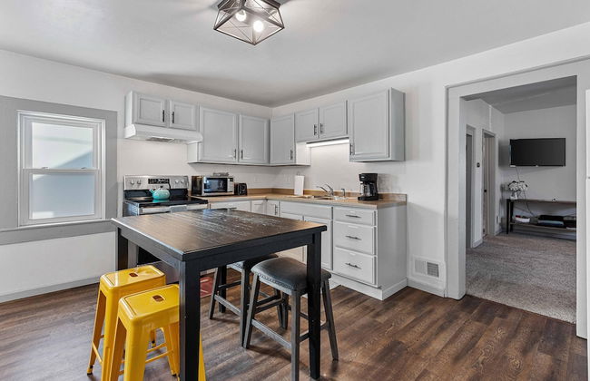 Small Town Retreat- 5br- Movie Theater Room - Foto 8