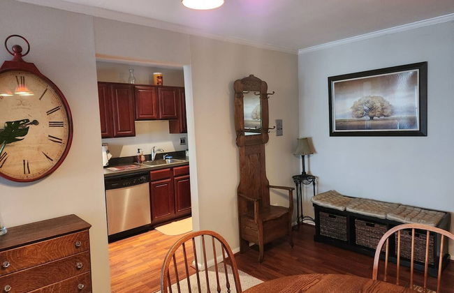 Beautiful APT W Office Area 2BR Long Term - Foto 8