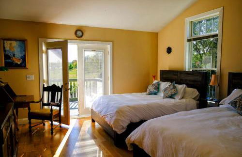 Top Deck Portland Property with Views - Photo 14