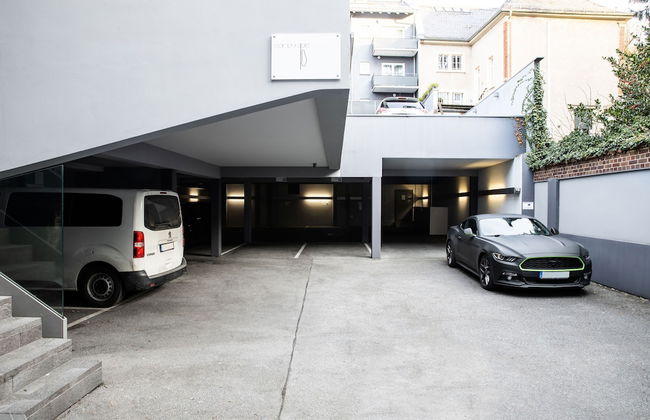 Car by Side - Foto 43