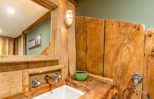 Old Shires Barn - Photo 30