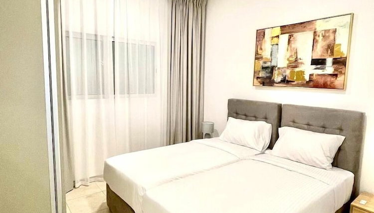 Cozy 2 bedroom near metro in JLT - Foto 1, Habitación