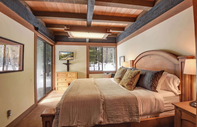 Joy on the River Stunning Waterfront Home for 10 - Foto 8